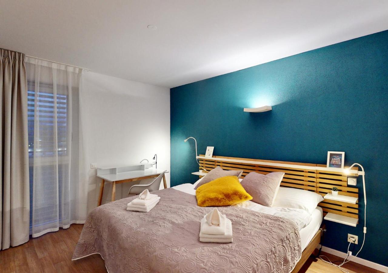 Alp Art Hotel Monthey Collombey-Muraz Exteriör bild