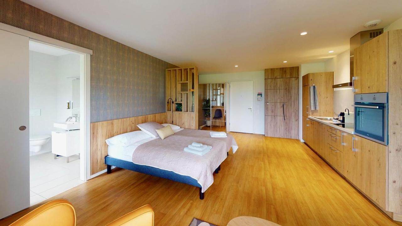Alp Art Hotel Monthey Collombey-Muraz Exteriör bild